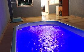 casa na praia com piscina e ar condicionado para 7 pessoas